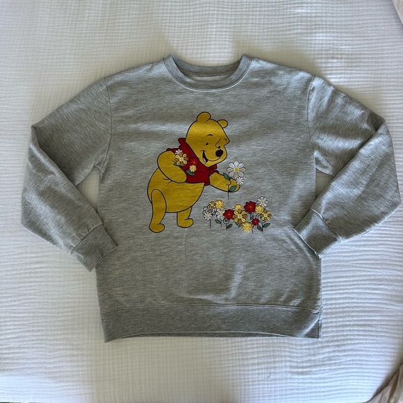 Disney Vintage Winnie the Pooh Embroidered Oversized Crew Sweatshirt, Small - Picture 1 of 9